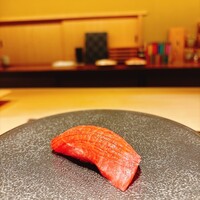 鮨 由う - 