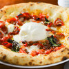 ナオチーノ - 料理写真:Pizza＜水牛モッツァレラ・ドライトマト・トマトソース・バジル＞