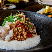 鮮魚のカツオ味噌添えと十六穀とろろ飯丼
