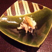 はなれ 味重 - しめじに椎茸などのきのこの胡桃和えにカラスミを添えて