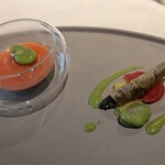 Restaurant27 - カリフラワーのムースと稚鮎のパートブリック包み焼き