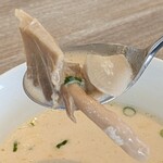 プレートカフェリゾラ - ポタージュの具材はごぼうときのこ