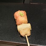 炭焼 TORI8 - ふりそで（手羽元とムネ肉のちょうど中間部分肩肉）ネギ