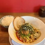 担々麺専門店 麺屋•高豚 - 坦々混ぜそば　1100円 中ライス　200円 チャーシュウ１枚　210円
