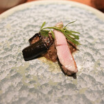 L'appartamento di NAOKI - 金目鯛、ズッキーにふきのとう海老ソース、茄子添え