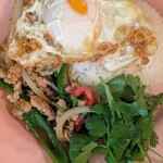 炭火焼アジアン酒場 アローイ兄弟 - ガパオライス¥1,000