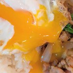 炭火焼アジアン酒場 アローイ兄弟 - ガパオライス