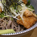 蕎麦29東京 - から揚げそば(冷)＠税込830円