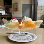 チェリー - プリンアラモード　1050円