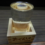 ちどり - 日本酒（特選ねのひ）蒲郡だけど、升は豊橋鉄道オリジナルのおでんしゃ升だ＼(^o^)／