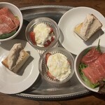 BLESS - 前菜 （本鮪の刺身、リエット、ブッラータチーズと苺)