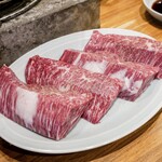 炭火焼肉ホルモンさわいし - 