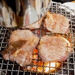 炭火焼肉ホルモンさわいし - 