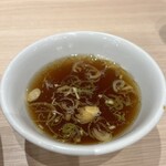 らーめん七彩飯店 - 中華スープ