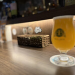 クラフトパブ ブライアンブルー - ニセコヨーテイブルーイング
ノースアイランド　花霞