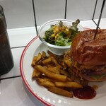 エスビーダイナー コウベ - 