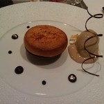 レ セゾン - 2014 8 コーヒーの温かいタルトとクリーミーなキャラメルをのせたショコラ