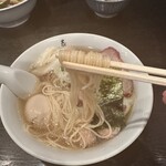 支那ソバ 小むろ - 中太ストレート麺