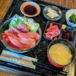 光る海 - マグロ丼ミニ