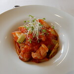 アロマティコ - 鴨と長葱のトマトソース