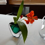 アロマティコ - テーブルの花