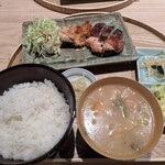 鶏料理 炭火焼 あらた - 