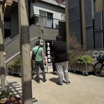 TACOS 3hermanos Harajuku - おしゃれな路地裏の一角に