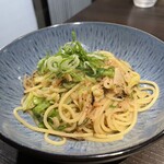 アンブレット - 桜エビと九条ネギのペペロンチーノ