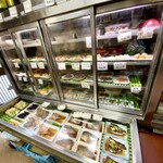 日の出寿し食堂 - おかずケース
