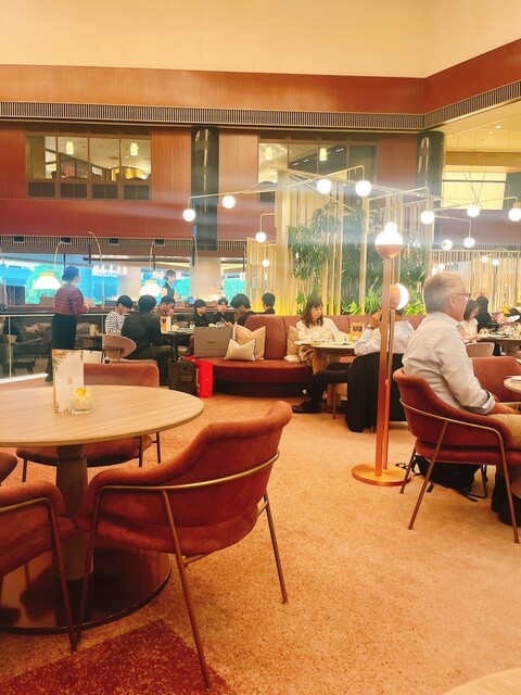 Atrium Lounge photo 4