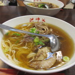 洪師父牛肉麺 - 