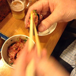 宝寿司分店 - 自分で混ぜまぜしてネギトロを作り、お口にイン