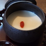 杏亭 - 杏亭的 杏仁豆腐