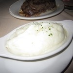Ruth's Chris Steak House - 2012年の｢マッシュポテト｣＄11.00