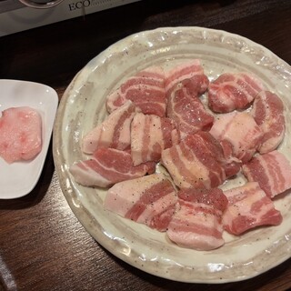 豚焼肉まがり屋_1