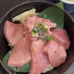 まぐろのなかだ屋 - 