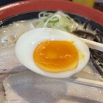 かしや - (✿´꒳`)ﾉ°+.*煮玉子ハーフ