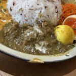 スパイスカレーandカフェ チカク - ほうれんそうチキン