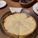 ピノッキオ - 開店当初から焼いた数をナンバリングされているピザ