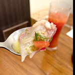 da Uma - UmaさんのカルパッチョはPeru国のセピーチュをフレッシュherbでarrangeしたようなUma 独特のversionって感じです〜　byまみこまみこ