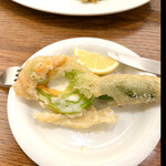 da Uma - めちゃ新鮮なシャキシャキ感もある大きな大きなズッキーニの花です　　byまみこまみこ