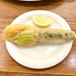 da Uma - Flower zucchini   〜mozzarella〜　frit     byまみこまみこ