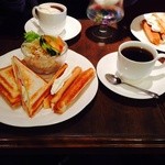 珈琲 伊藤 - キャンパスという名前のホットサンドでした