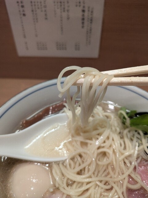 らあめん丸 らぁ麺 くろ渦 - 新宿三丁目/ラーメン | 食べログ