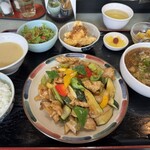 中国料理 頤和園 - イワエンセット　副菜はタラの天ぷら　今日も豪華