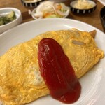マルミヤ食堂 - 昔懐かしの味のオムライス