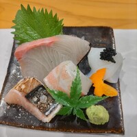 魚と炭と鉄板と ととと - 季節のおまかせ造り盛り
