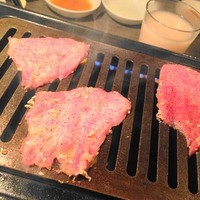 うしごろバンビーナ 恵比寿本店 - 極みのタン調理中