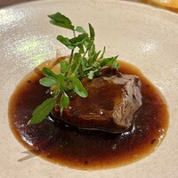 O2 - 牛頰肉の豆豉煮込み