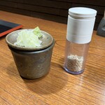 そば くら富 - 蕎麦を美味しくいただくにはこの塩